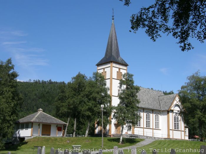 Røvik kirke. Foto.