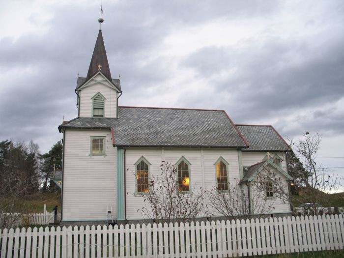 Sekken kyrkje. Foto.