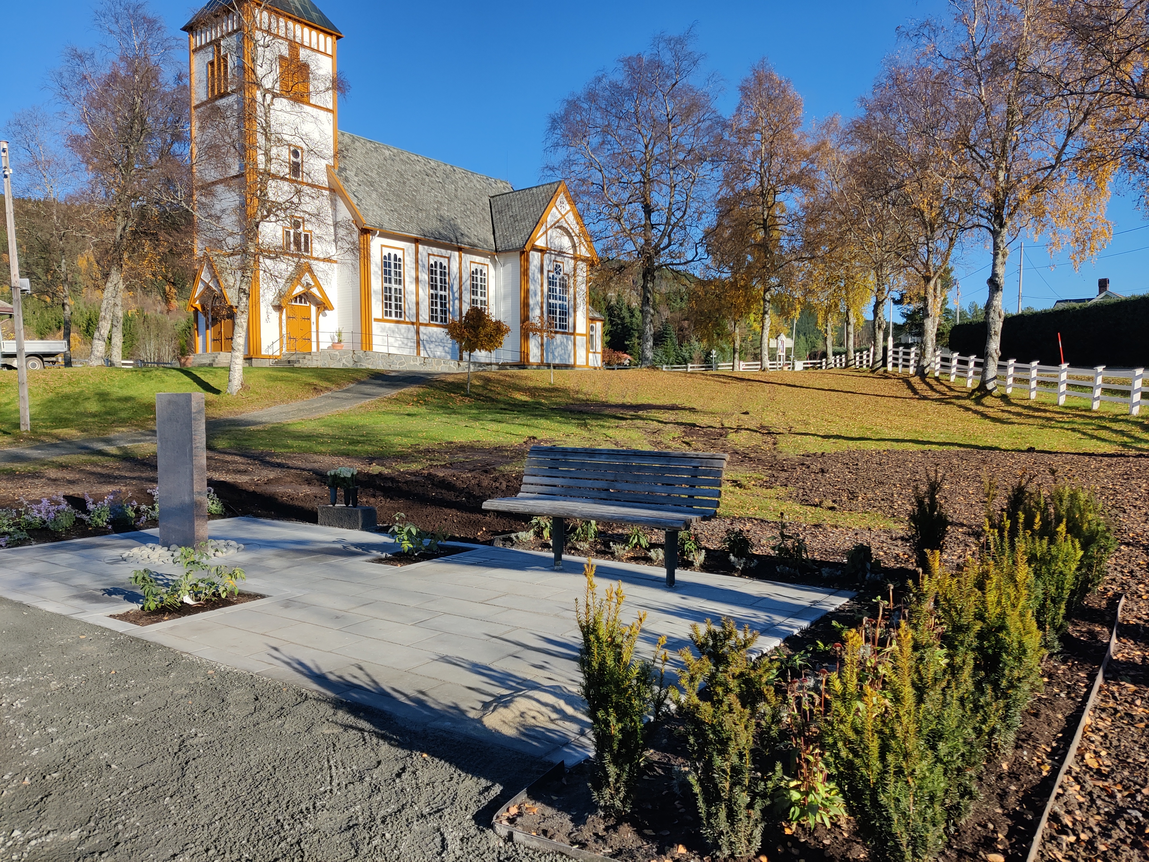 Navnet minnelund Røvik kirkegård